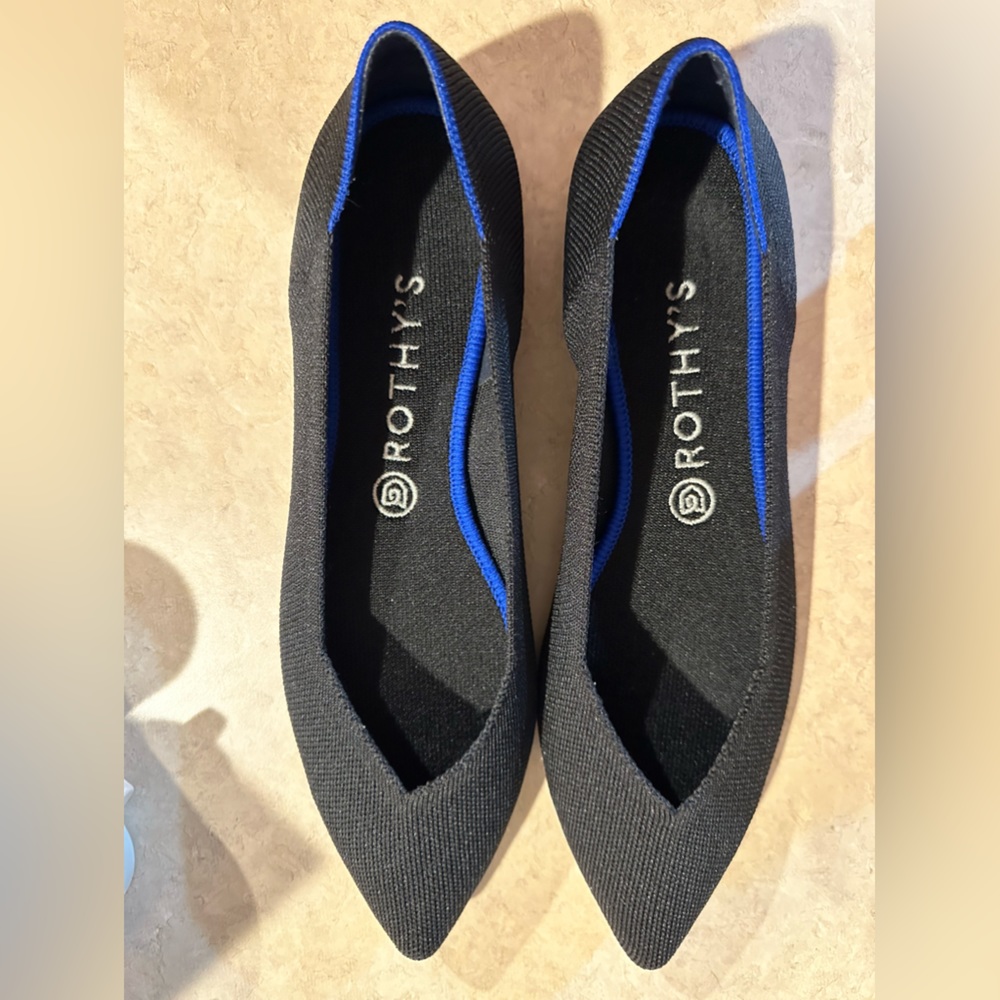 Rothy’s Black Points, size 10.5